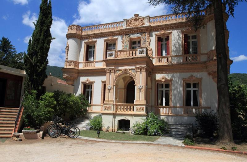 Готель Le Roussillon Амелі-ле-Бен-Палальда Екстер'єр фото